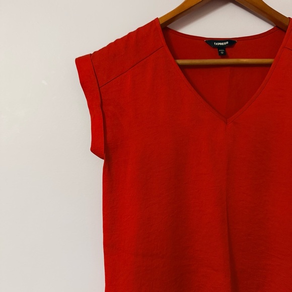 Express Bright Red V-Neck Cap Sleeve Tee - Picture 3 of 6